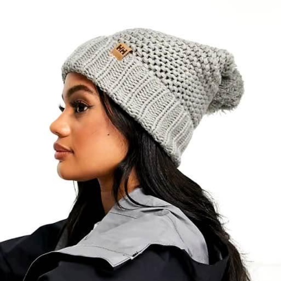 BRAND NEW women helly hansen hh HH calgary chunky grey beanie with removable pom - Picture 1 of 6